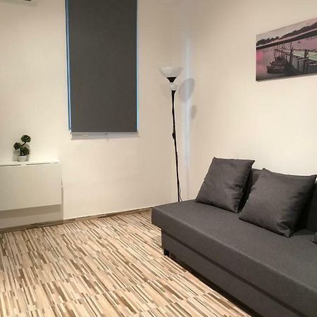 Студио Чайка Бургас Център Burgas Exterior foto